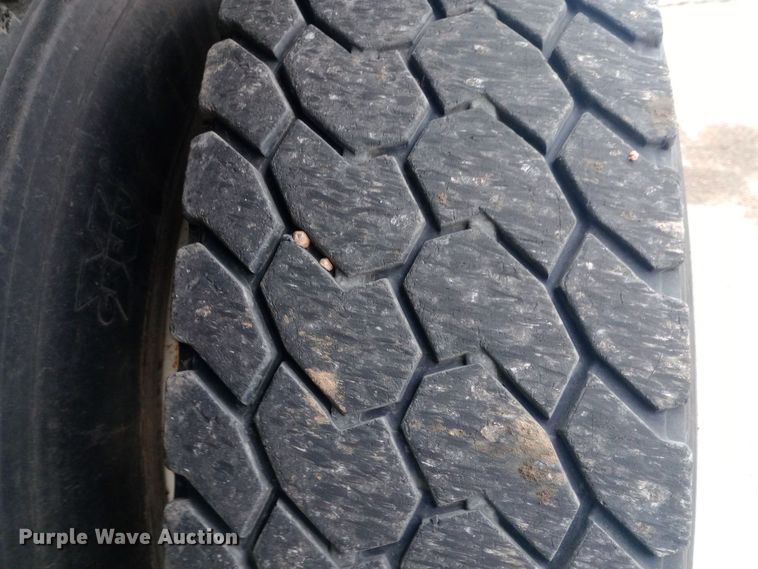 image for item EO0584 2007 Sterling AT9500 dump truck