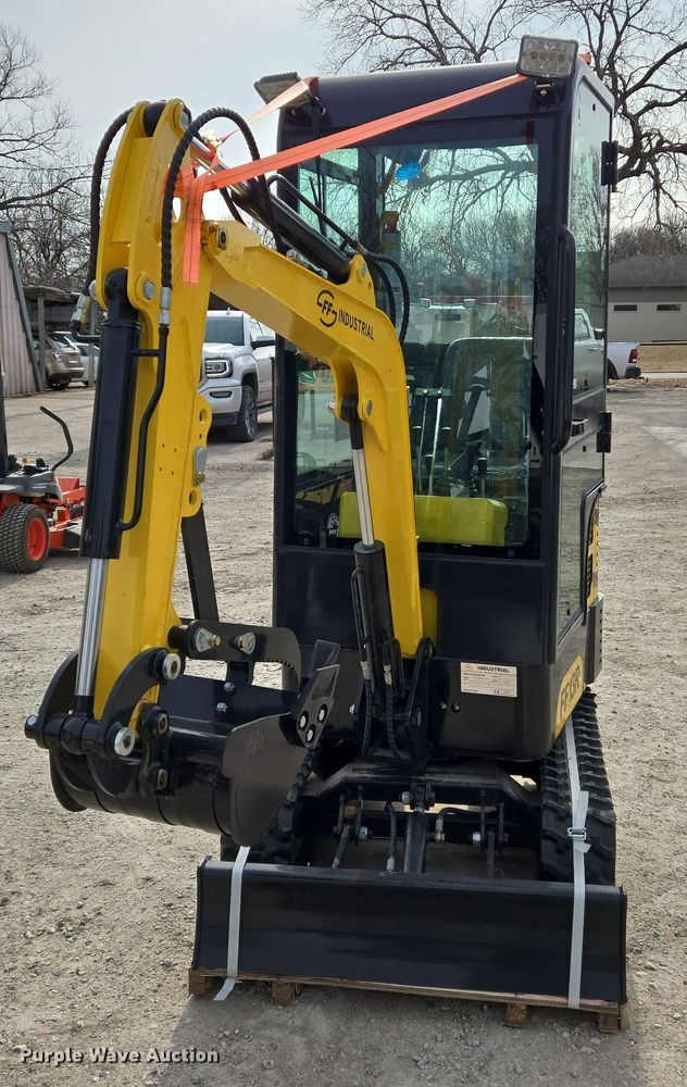 image for item EO0598 2024 Industrial FF13R mini excavator