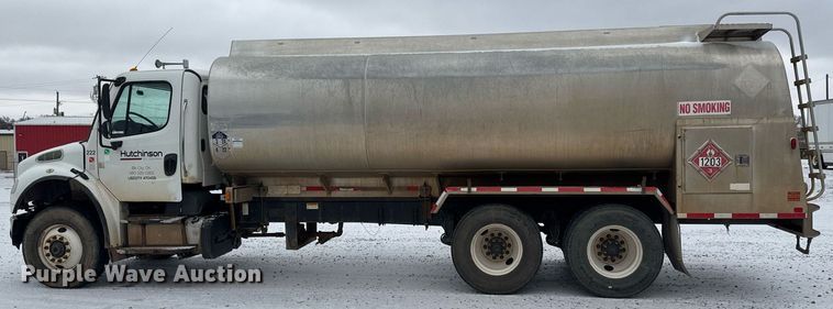 image for item EQ1020 2013 Freightliner Business Class M2 fuel truck