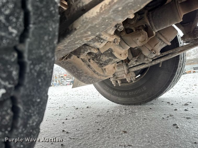 image for item EQ1020 2013 Freightliner Business Class M2 fuel truck