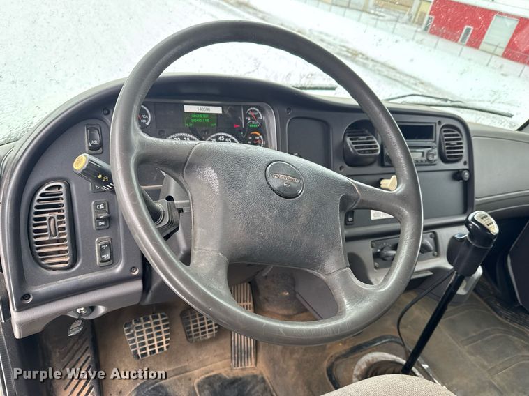 image for item EQ1020 2013 Freightliner Business Class M2 fuel truck