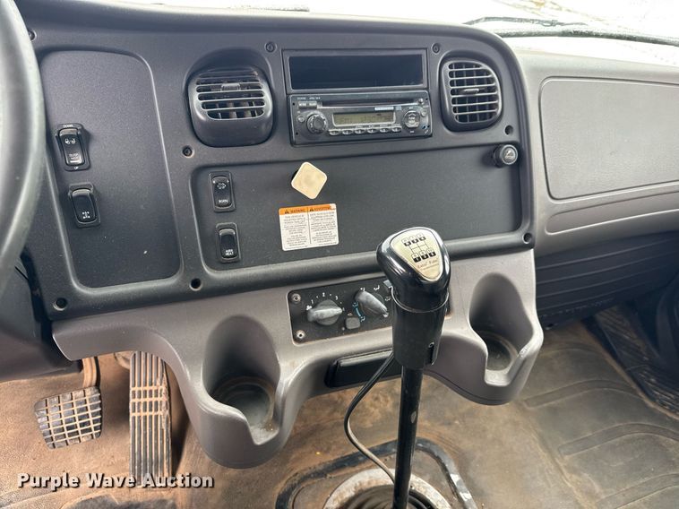 image for item EQ1020 2013 Freightliner Business Class M2 fuel truck