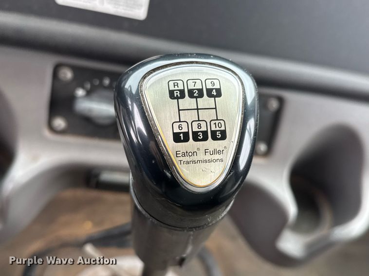 image for item EQ1020 2013 Freightliner Business Class M2 fuel truck