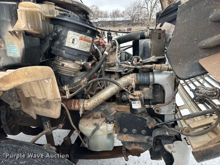 image for item EQ1020 2013 Freightliner Business Class M2 fuel truck