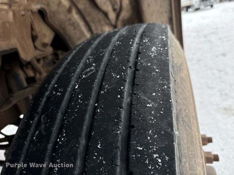 image for item EQ1020 2013 Freightliner Business Class M2 fuel truck