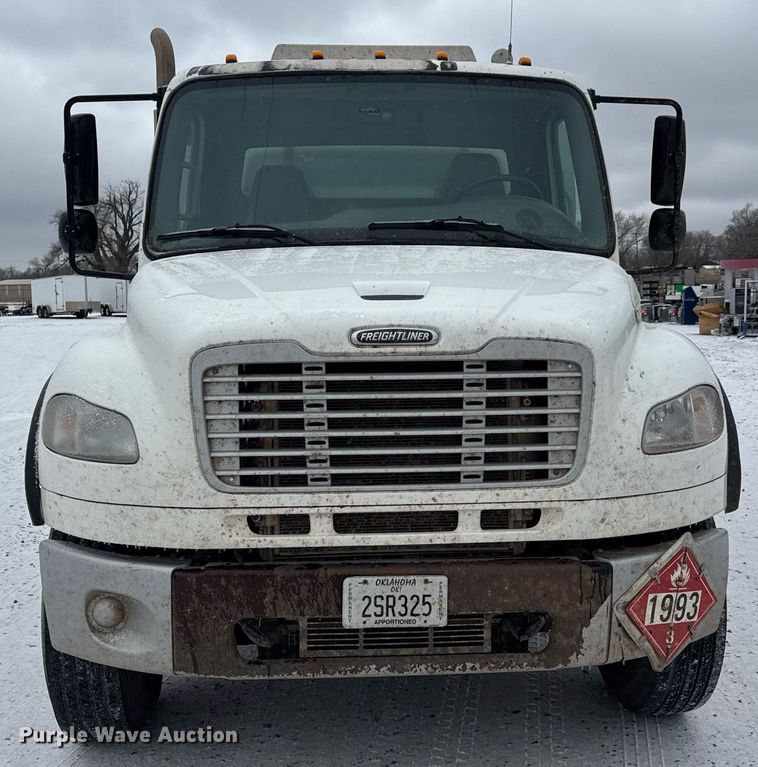 image for item EQ1021 2013 Freightliner Business Class M2 fuel truck