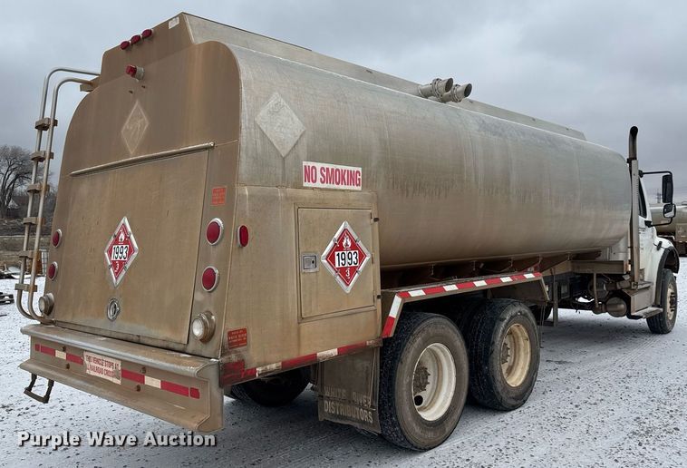 image for item EQ1021 2013 Freightliner Business Class M2 fuel truck