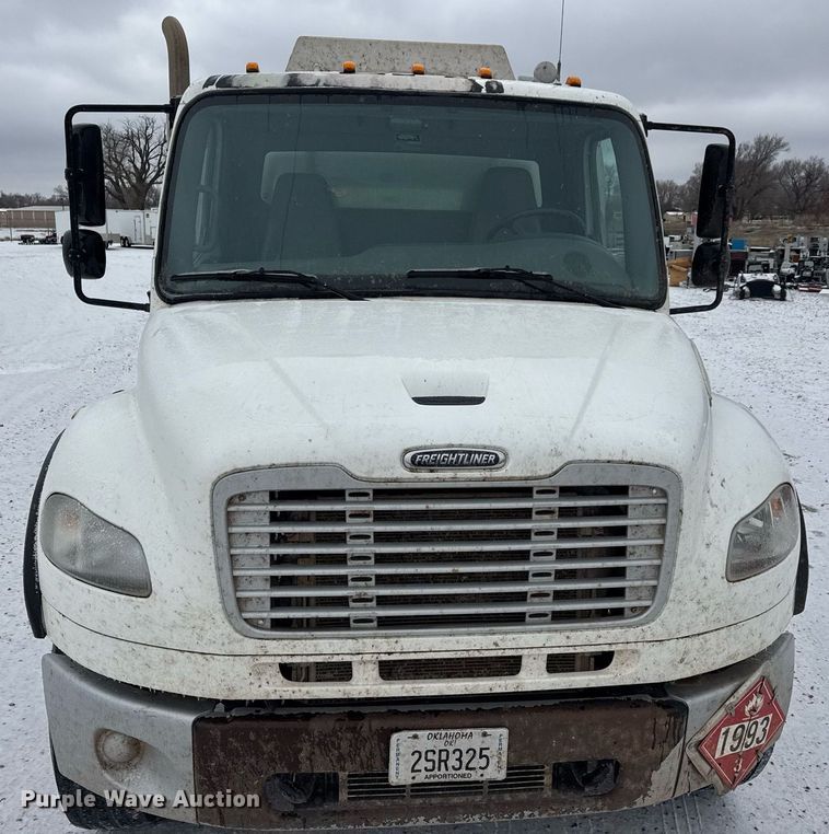image for item EQ1021 2013 Freightliner Business Class M2 fuel truck