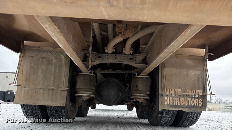 image for item EQ1021 2013 Freightliner Business Class M2 fuel truck