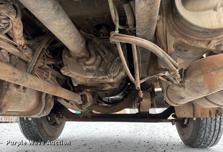 image for item EQ1021 2013 Freightliner Business Class M2 fuel truck