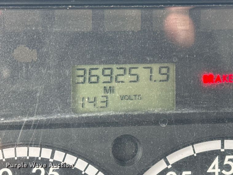 image for item EQ1021 2013 Freightliner Business Class M2 fuel truck