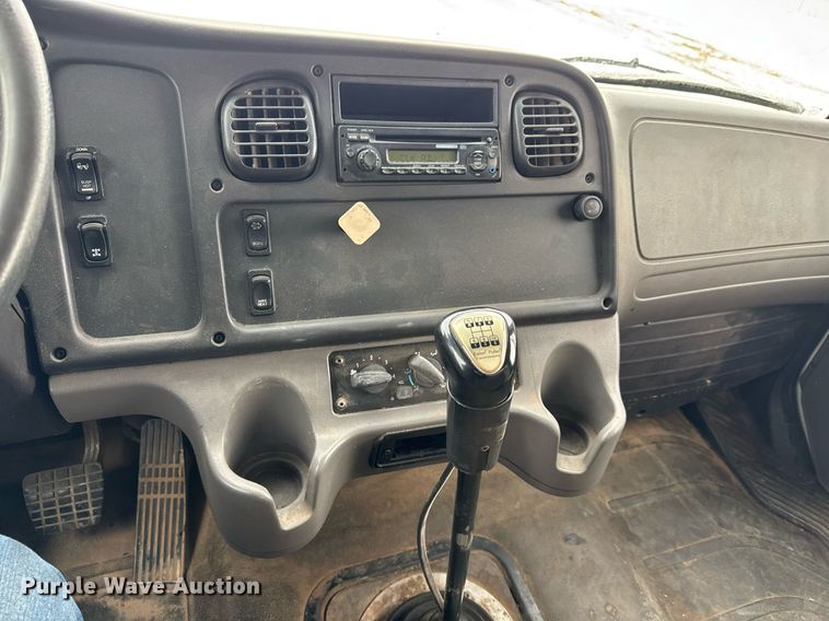 image for item EQ1021 2013 Freightliner Business Class M2 fuel truck