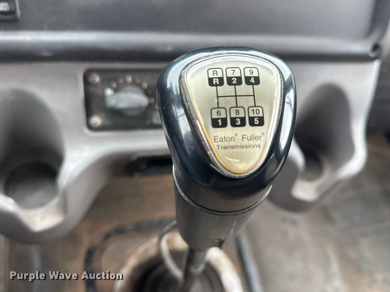 image for item EQ1021 2013 Freightliner Business Class M2 fuel truck