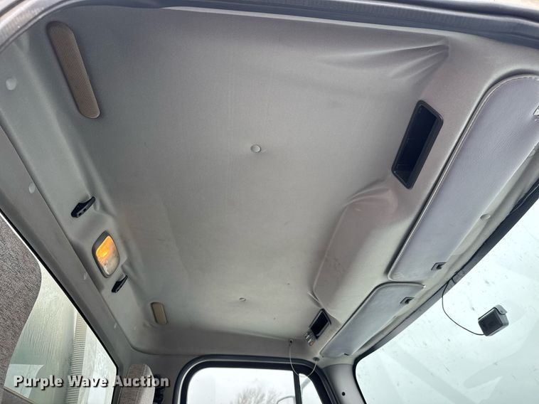 image for item EQ1021 2013 Freightliner Business Class M2 fuel truck