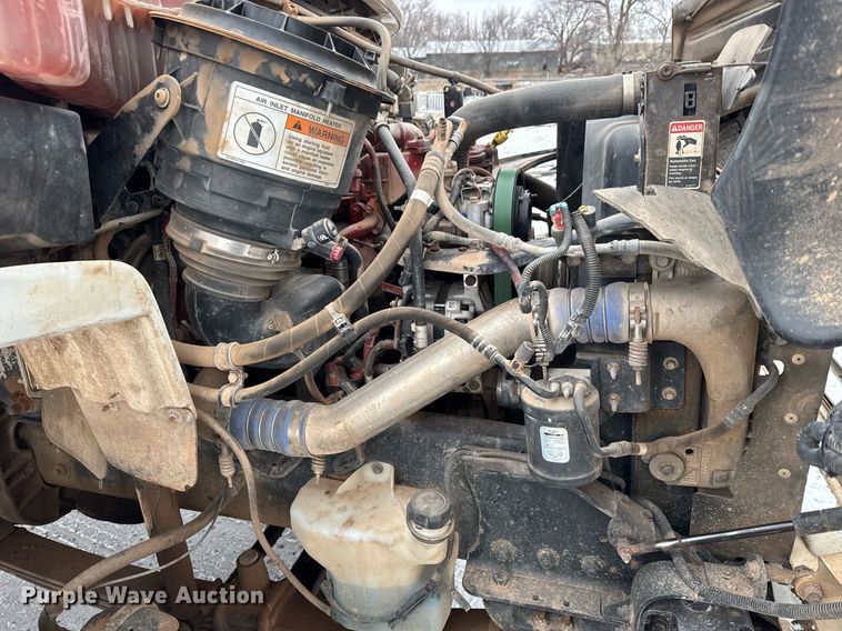 image for item EQ1021 2013 Freightliner Business Class M2 fuel truck