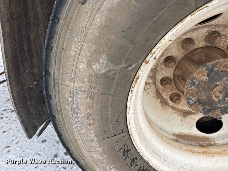 image for item EQ1021 2013 Freightliner Business Class M2 fuel truck