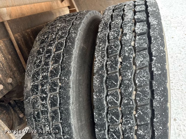 image for item EQ1021 2013 Freightliner Business Class M2 fuel truck