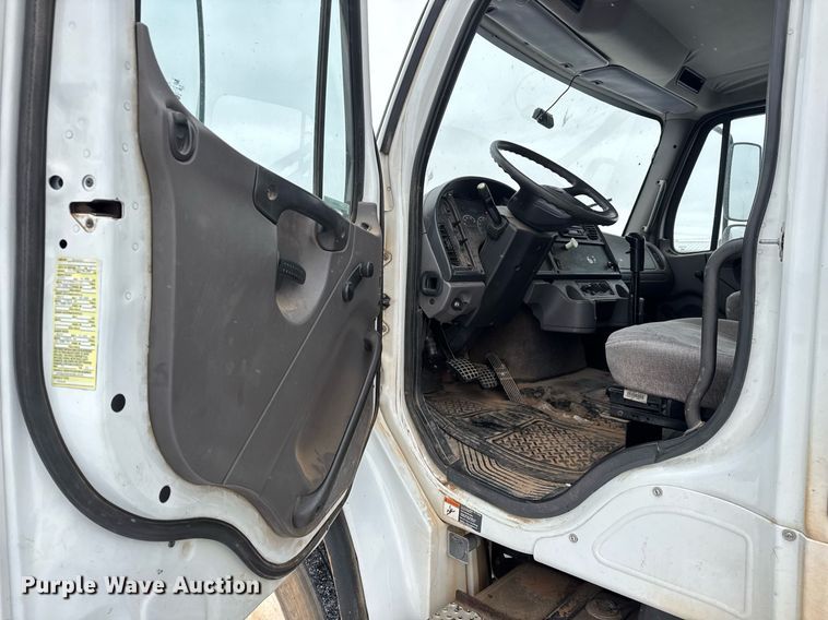 image for item EQ1022 2012 Freightliner Business Class M2 fuel truck