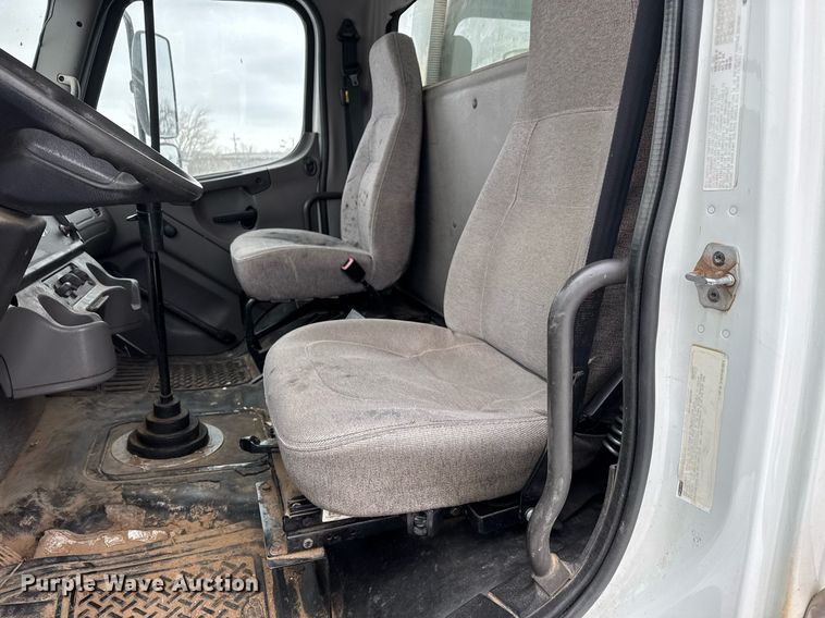 image for item EQ1022 2012 Freightliner Business Class M2 fuel truck