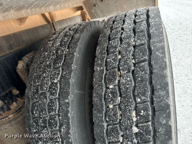 image for item EQ1022 2012 Freightliner Business Class M2 fuel truck