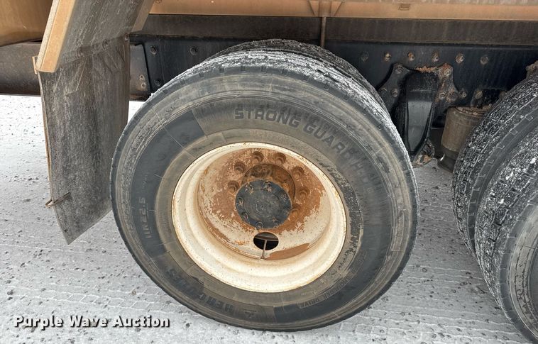 image for item EQ1022 2012 Freightliner Business Class M2 fuel truck