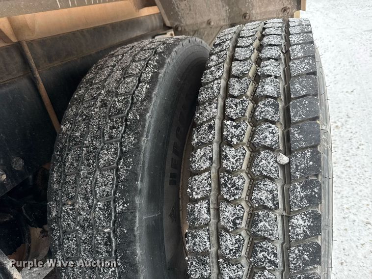 image for item EQ1022 2012 Freightliner Business Class M2 fuel truck