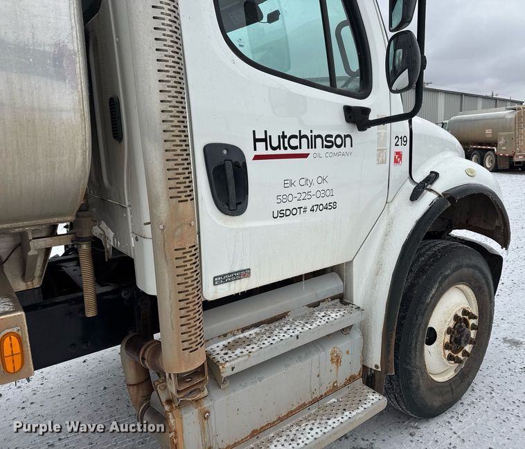 image for item EQ1023 2012 Freightliner Business Class M2 fuel truck