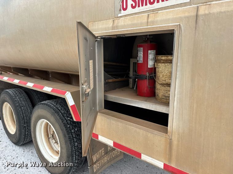 image for item EQ1023 2012 Freightliner Business Class M2 fuel truck