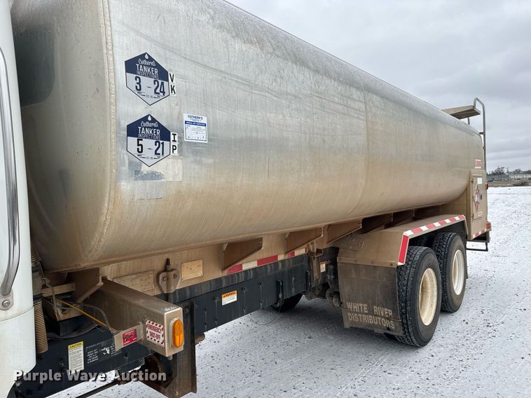 image for item EQ1023 2012 Freightliner Business Class M2 fuel truck