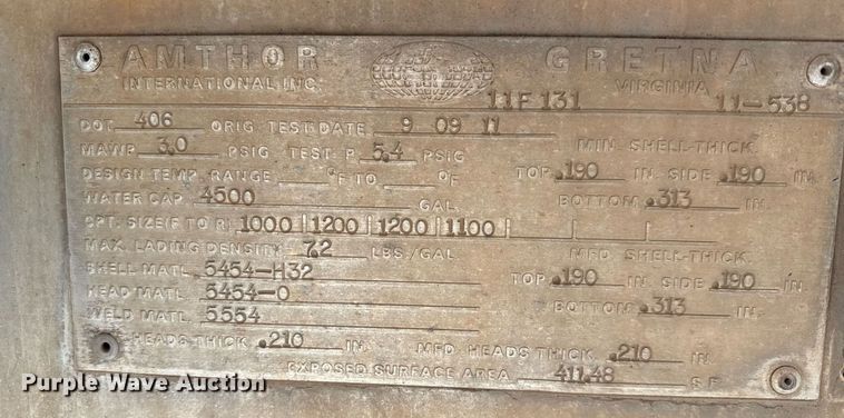 image for item EQ1023 2012 Freightliner Business Class M2 fuel truck