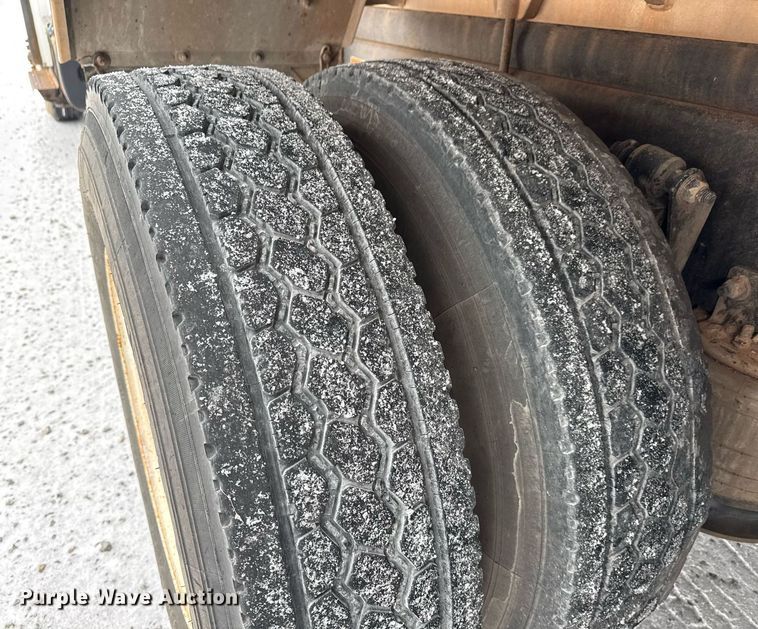 image for item EQ1023 2012 Freightliner Business Class M2 fuel truck