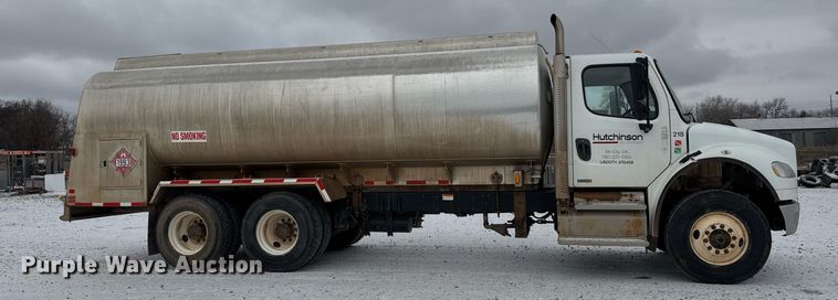 image for item EQ1024 2011 Freightliner Business Class M2 fuel truck