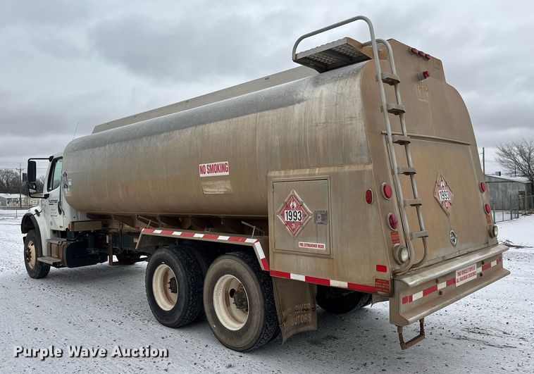 image for item EQ1024 2011 Freightliner Business Class M2 fuel truck