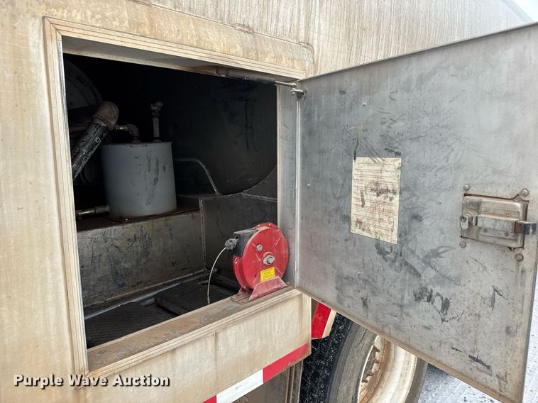 image for item EQ1024 2011 Freightliner Business Class M2 fuel truck