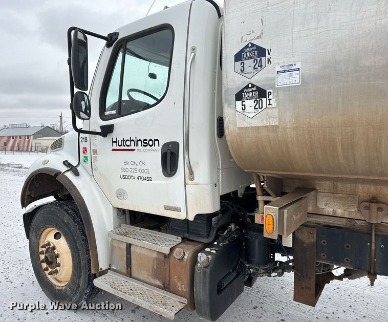 image for item EQ1024 2011 Freightliner Business Class M2 fuel truck