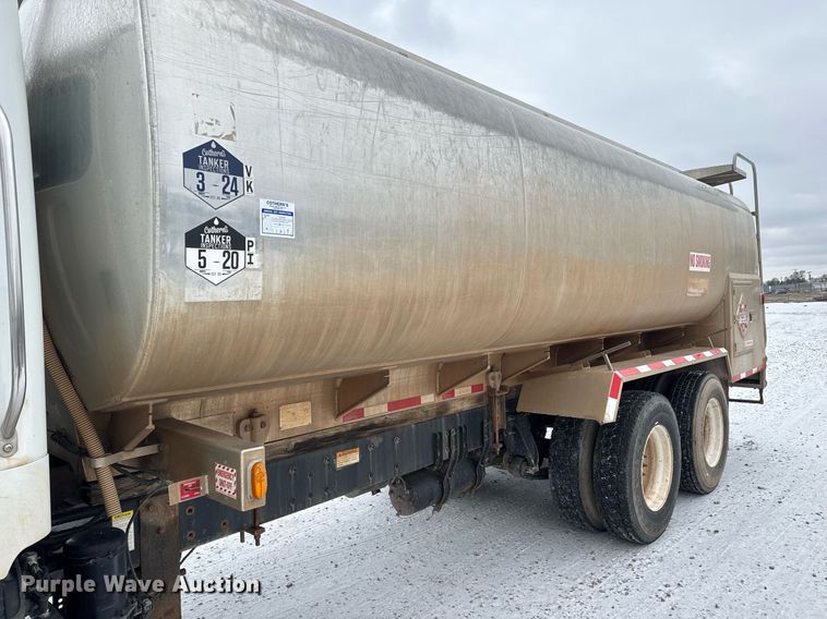 image for item EQ1024 2011 Freightliner Business Class M2 fuel truck