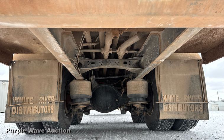 image for item EQ1024 2011 Freightliner Business Class M2 fuel truck