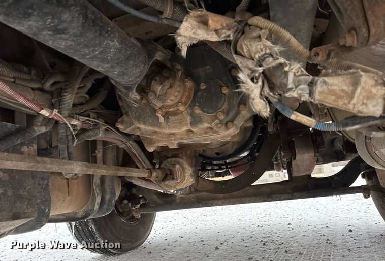 image for item EQ1024 2011 Freightliner Business Class M2 fuel truck