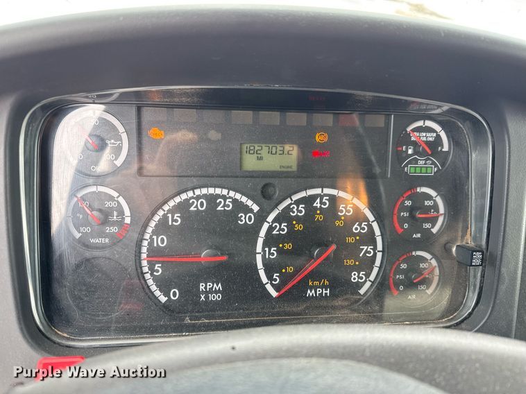 image for item EQ1024 2011 Freightliner Business Class M2 fuel truck