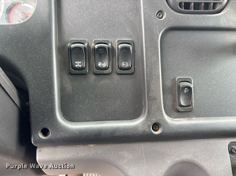 image for item EQ1024 2011 Freightliner Business Class M2 fuel truck