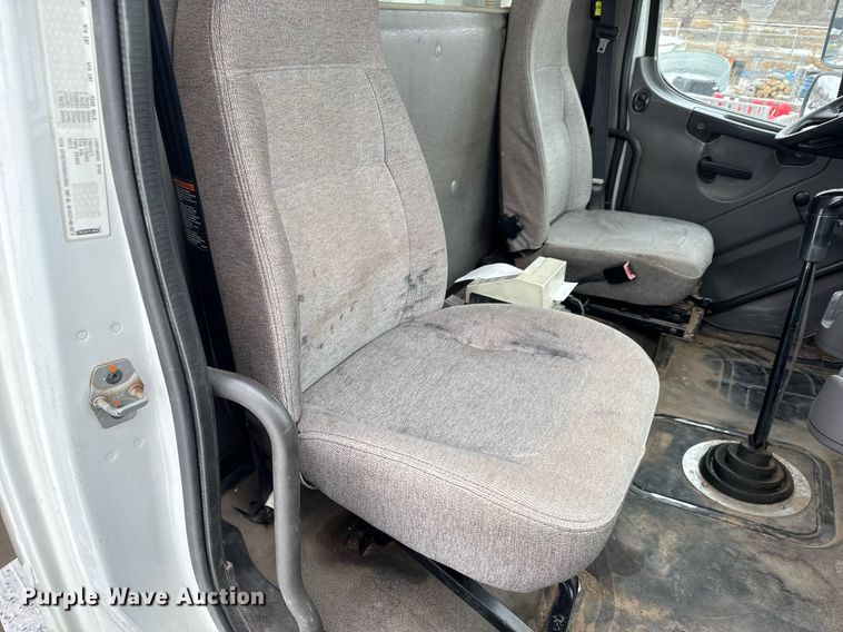 image for item EQ1024 2011 Freightliner Business Class M2 fuel truck