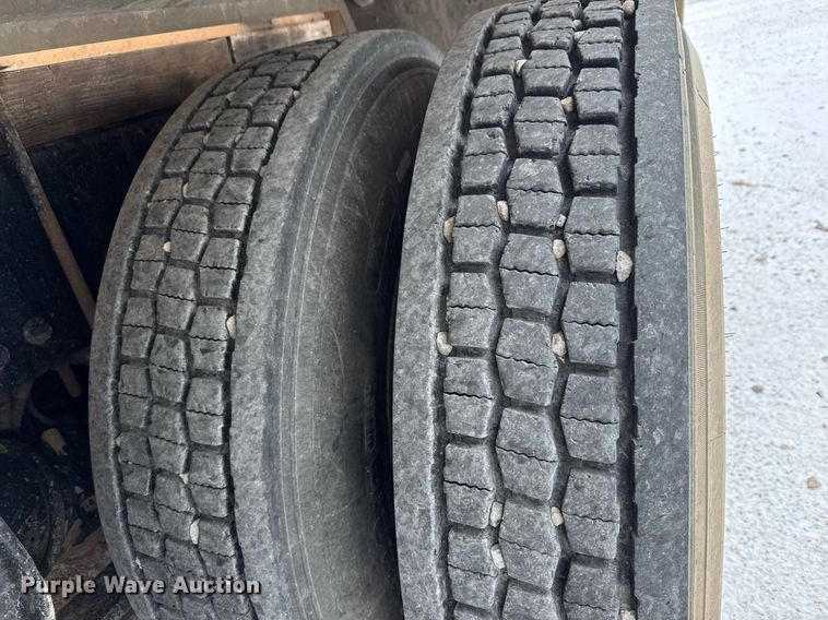 image for item EQ1024 2011 Freightliner Business Class M2 fuel truck