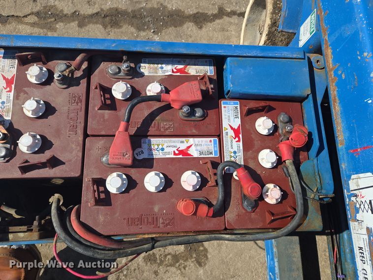 image for item EQ6583 1999 Genie  GS-1930 scissor lift