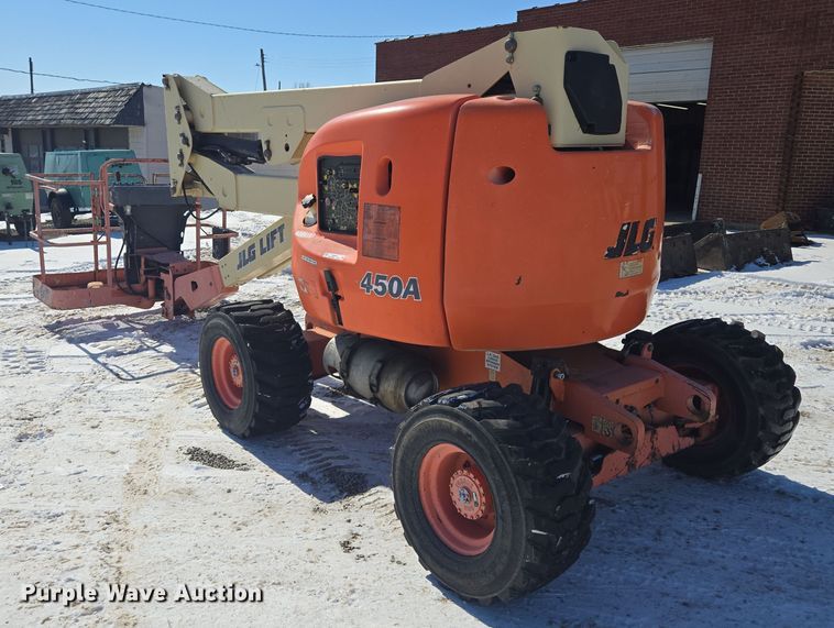 image for item EQ6584 2000 JLG 450A boom lift