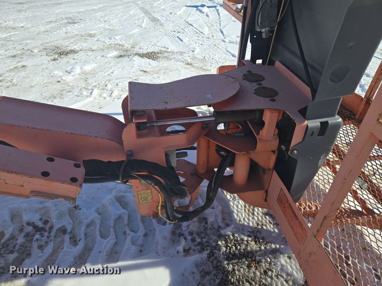 image for item EQ6584 2000 JLG 450A boom lift