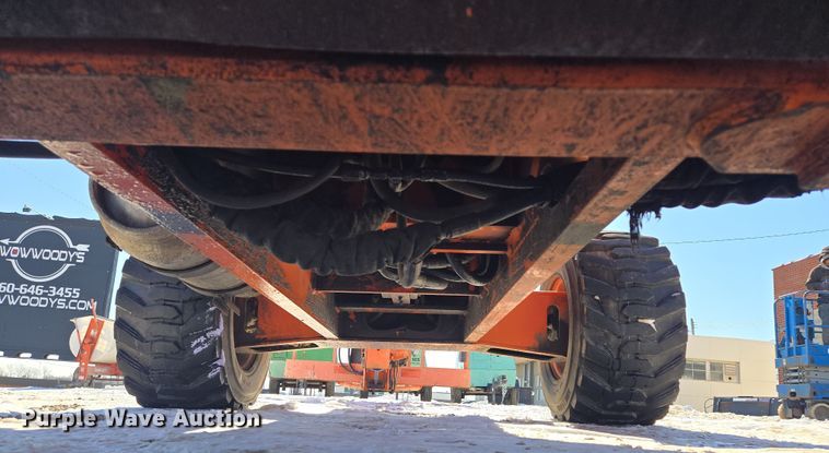 image for item EQ6584 2000 JLG 450A boom lift