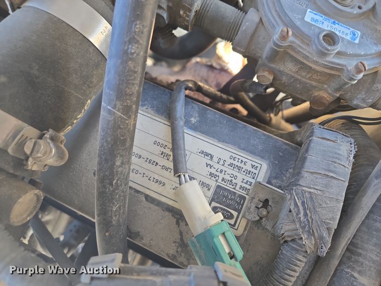 image for item EQ6584 2000 JLG 450A boom lift