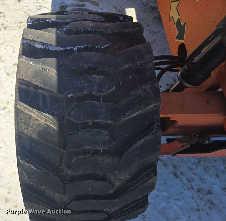 image for item EQ6584 2000 JLG 450A boom lift