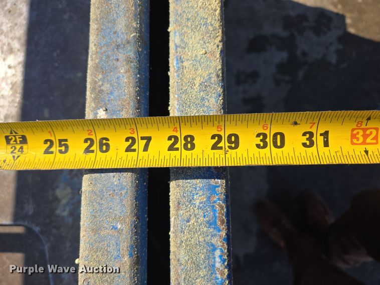 image for item EQ6586 1999 Genie GS-1930 scissor lift