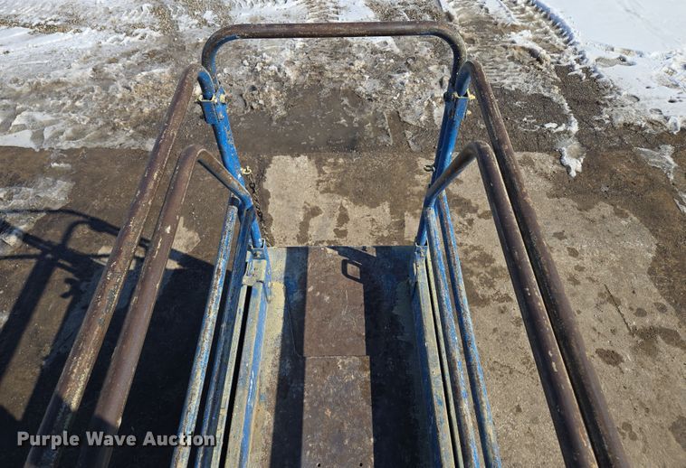 image for item EQ6586 1999 Genie GS-1930 scissor lift